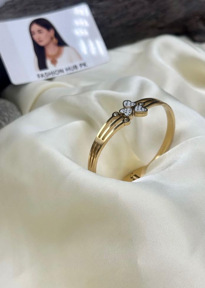 Gold-Plated Heart Design Bangle with Stones – FashionHubPK7