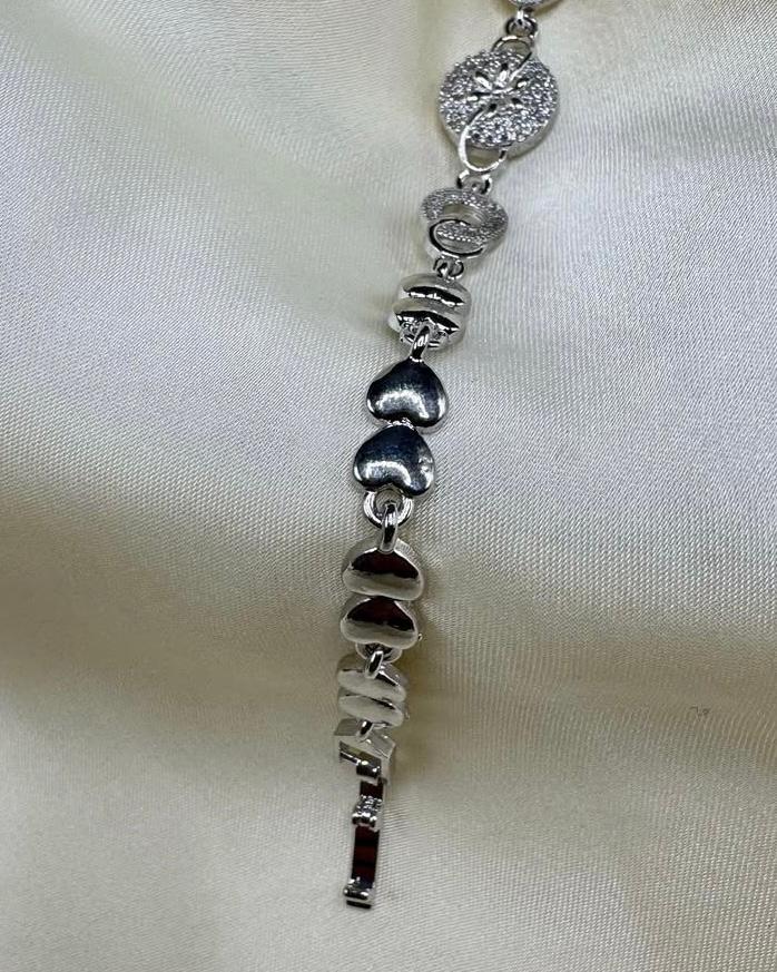 Silver Heart-Link Bracelet with Circle Stone Charm | FashionHubPK7