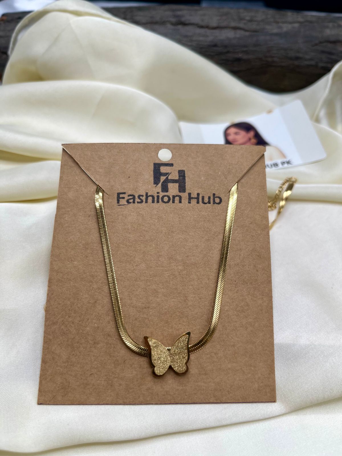 Golden Butterfly Pendant Necklace – Elegant & Trendy Jewelry for Women | Fashion Hub PK