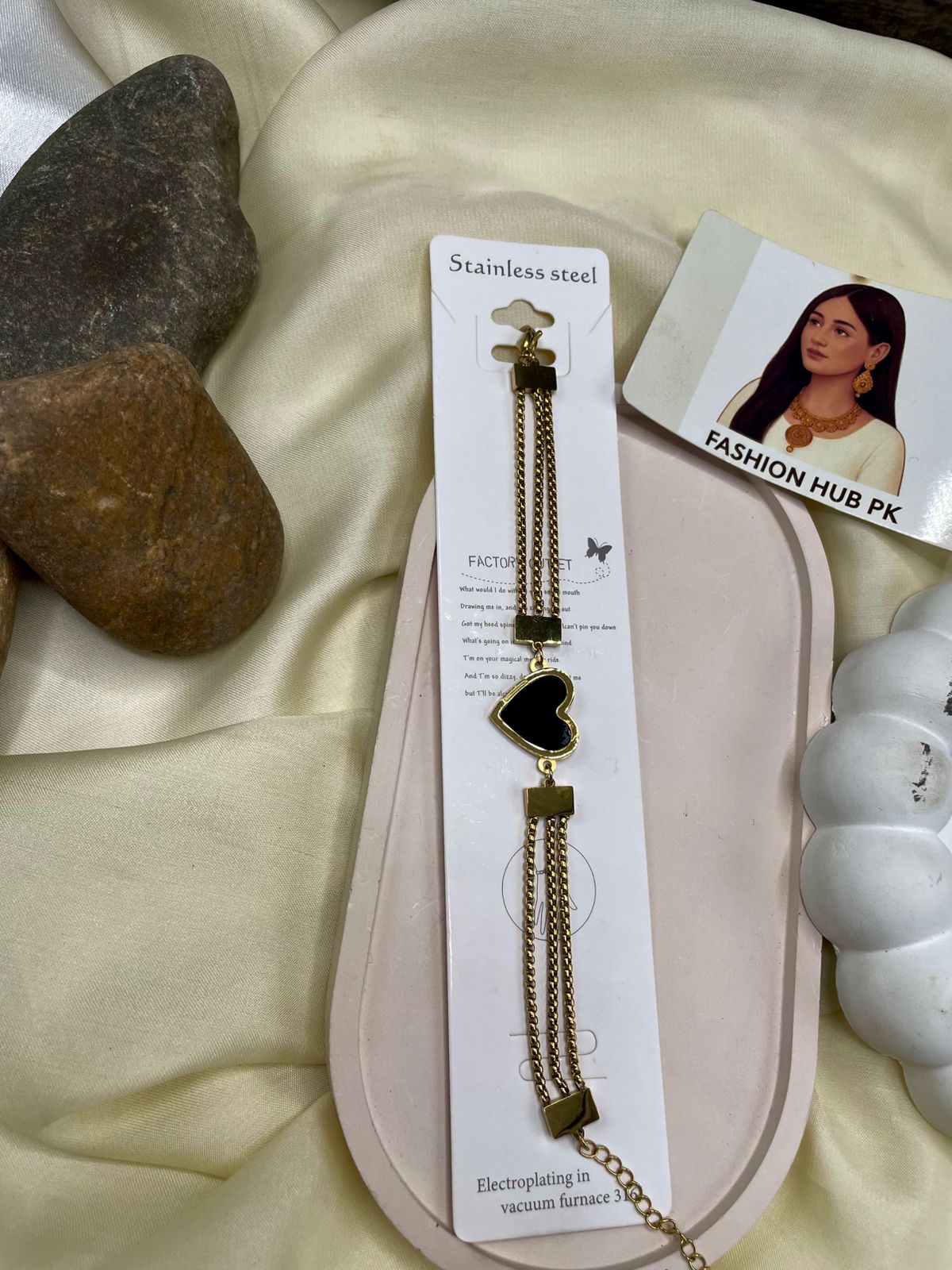 Heart Chain Stainless Steel Bracelets – FashionHubPK7 | Elegant & Modern Wristwear