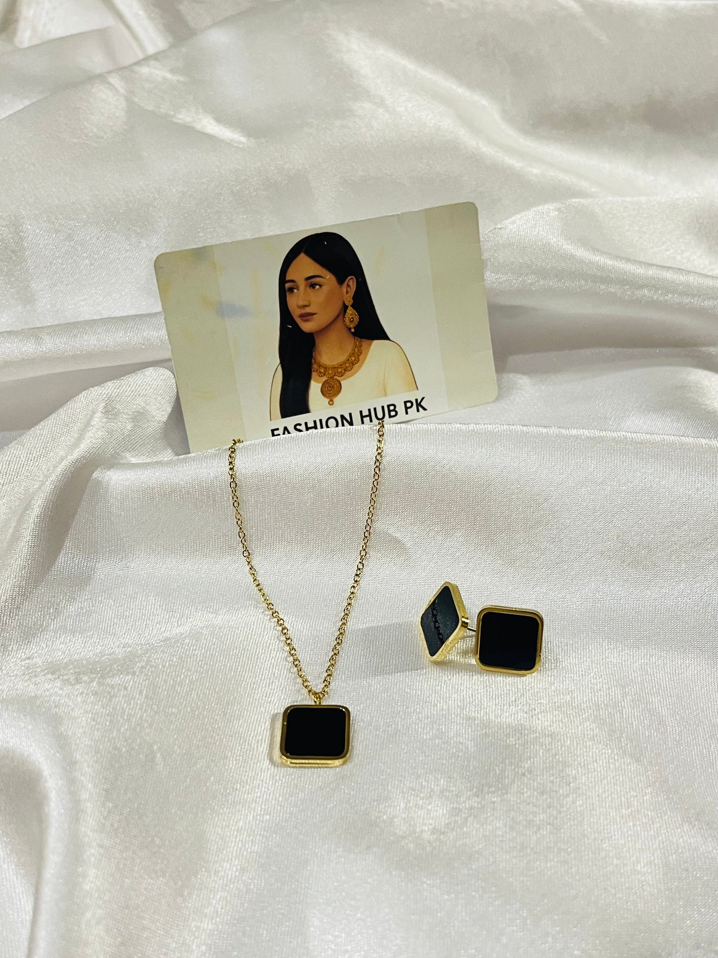 Black Square Pendant Necklace with Matching Studs – Minimalist Gold Jewelry | FashionHubPK7