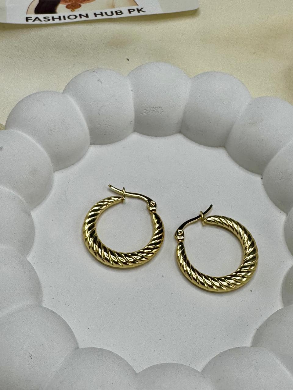 Golden Twist Hoops – Elegant Lightweight Gold Earrings for Everyday & Party Wear | FashionHubPK7