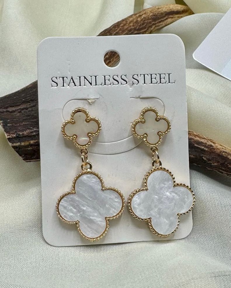 Elegant Clover Drop Earrings – Red & Pearl White | FashionHubPK7