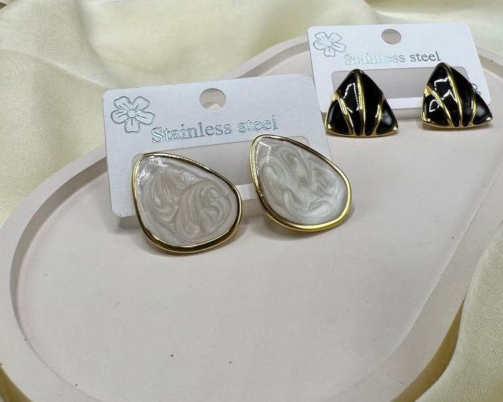 Trendy Stainless Steel Stud Earrings – White Marble & Black Gold Design | FashionHubPK7