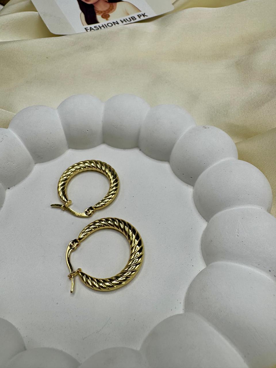 Golden Twist Hoops – Elegant Lightweight Gold Earrings for Everyday & Party Wear | FashionHubPK7