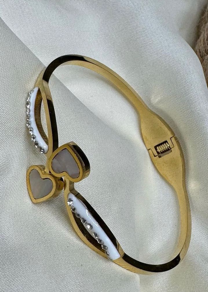 Stylish Double Heart Crystal Bangle – FashionHubPK7