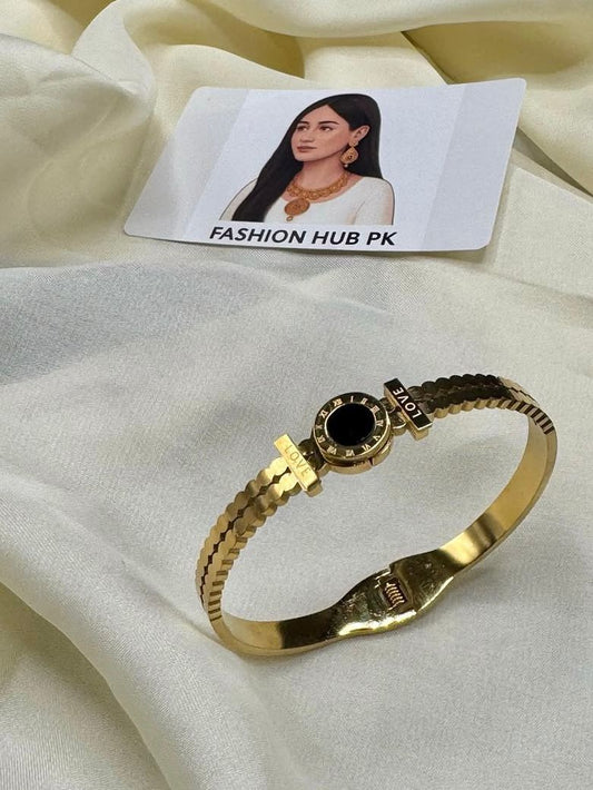 Elegant Gold LOVE Roman Bracelet – FashionHubPK7 Exclusive