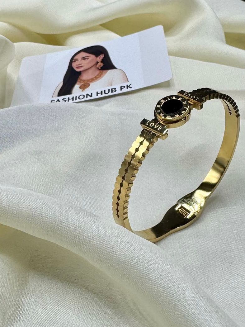 Elegant Gold LOVE Roman Bracelet – FashionHubPK7 Exclusive