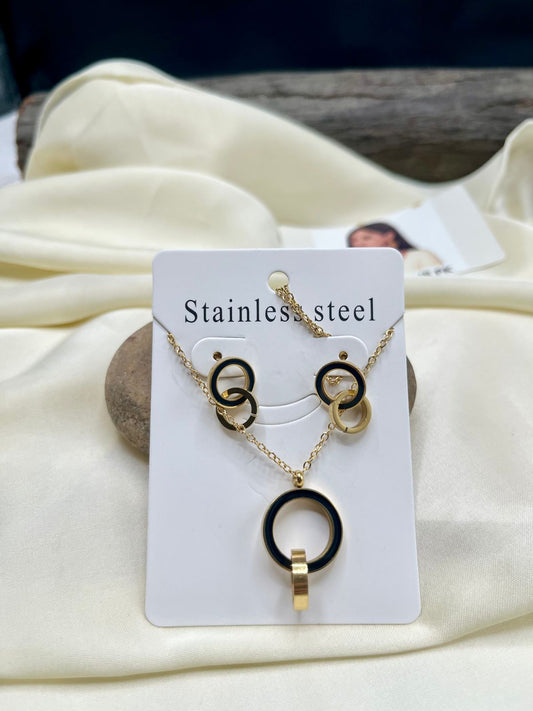 Black & Gold Stainless Steel Necklace Set – Minimal & Elegant Jewelry | FashionHubPK7