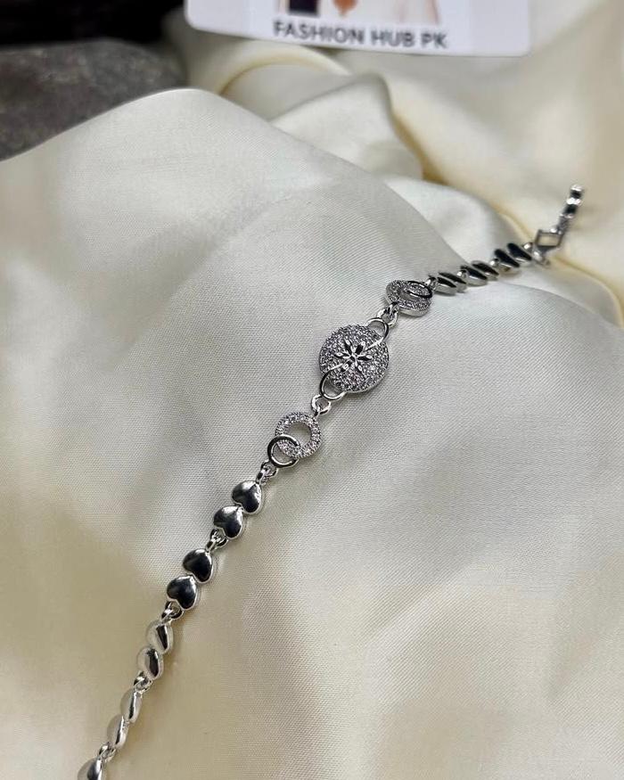 Silver Heart-Link Bracelet with Circle Stone Charm | FashionHubPK7